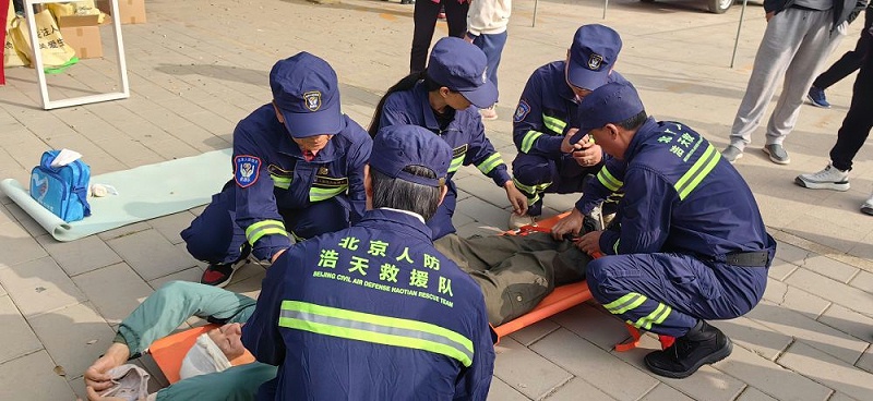 PRS草莓视频黄色在线观看为北京人防浩天志愿者救援队潭柘寺服务站成立揭牌仪式保驾护航
