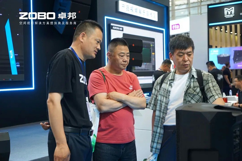 12璀璨新品燃爆全场！ZOBO草莓视频在线观看网站次日热度飙升，口碑炸裂